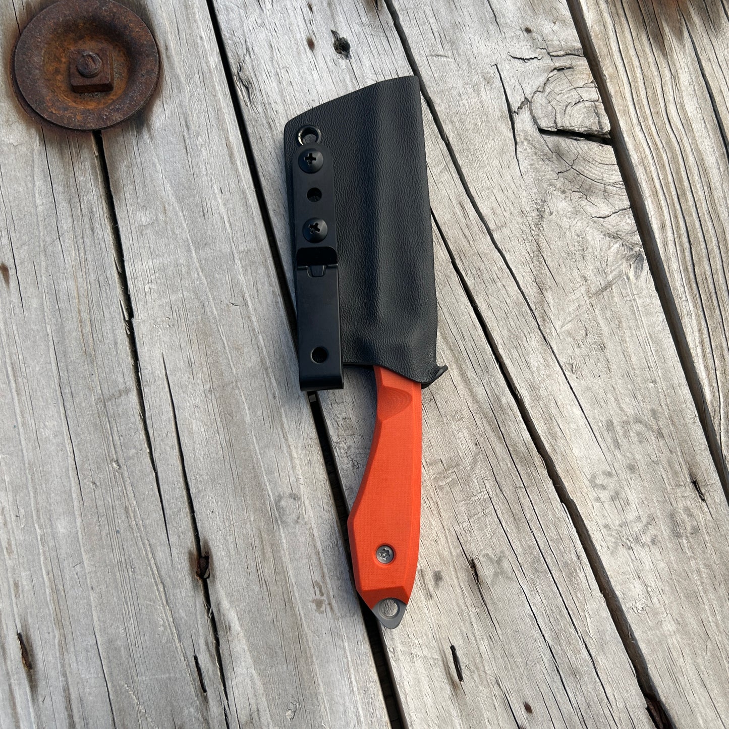 Blade in kydex sheath with metal belt clip
